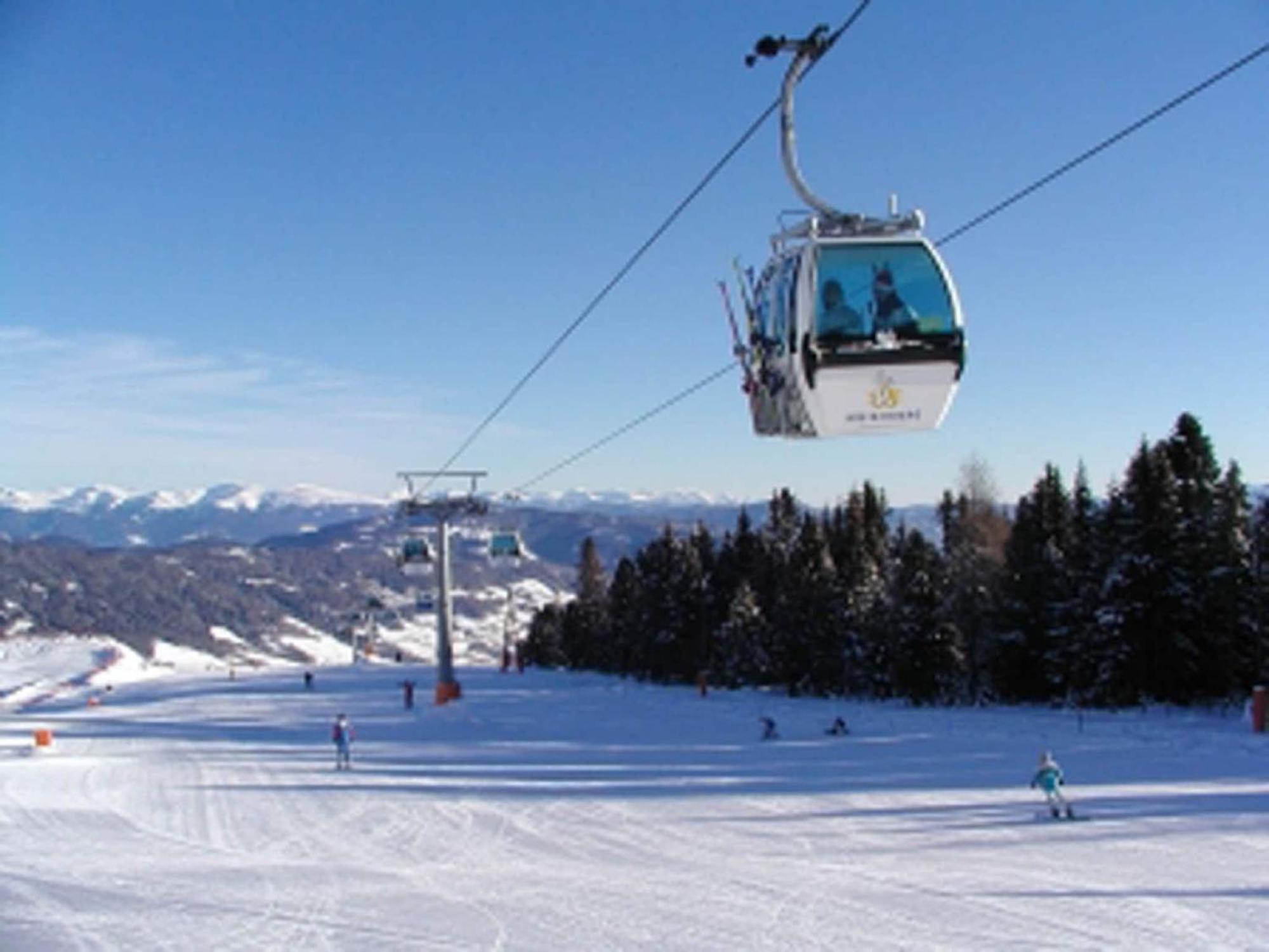 Chalet In Stadl An Der Mur Styria With Terrace Bagian luar foto