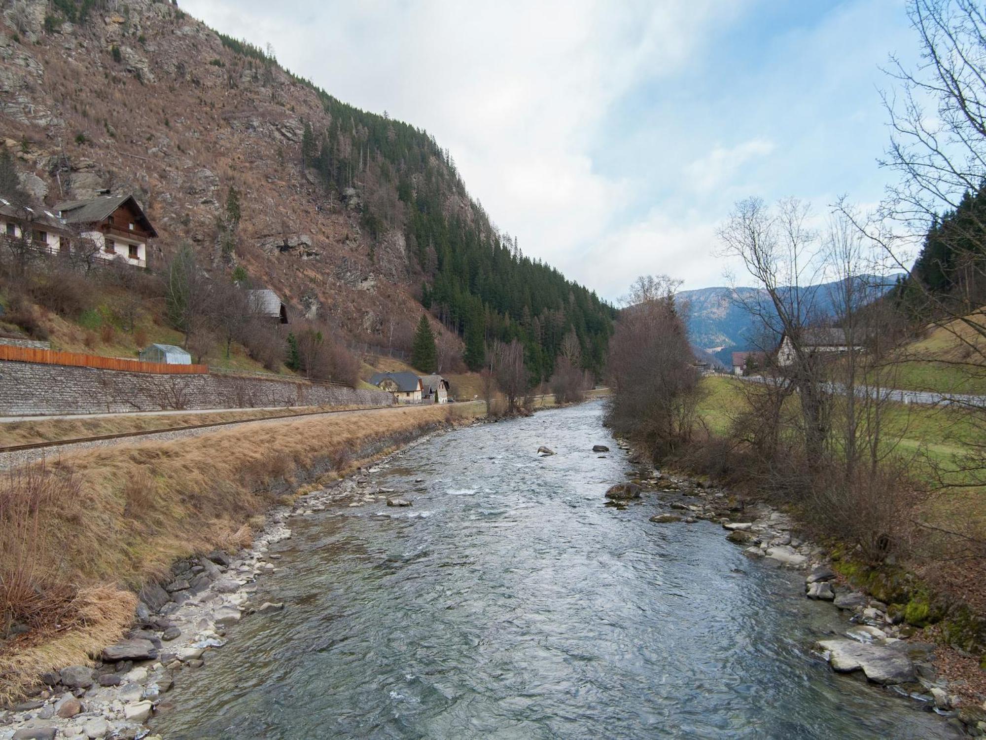 Chalet In Stadl An Der Mur Styria With Terrace Bagian luar foto
